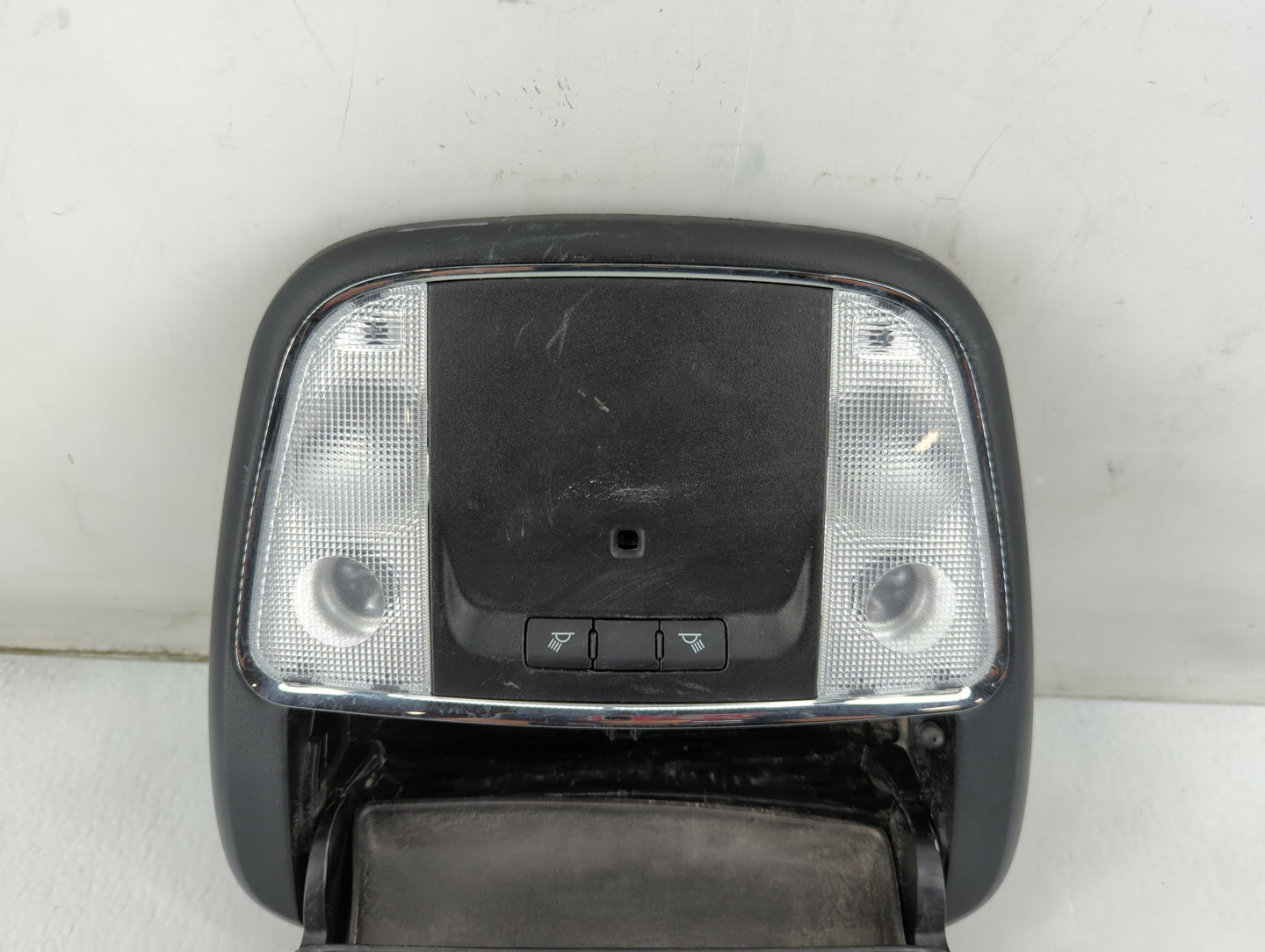 2011-2012 Chrysler 300 Overhead Roof Console 889115 - Oemusedautoparts1.com