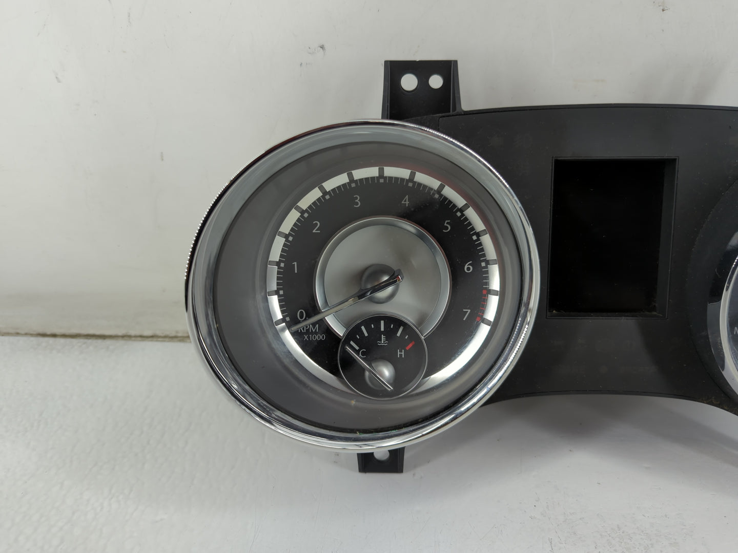 2012 Chrysler 300 Instrument Cluster Speedometer Gauges P/N:P56046398AI Fits OEM Used Auto Parts - Oemusedautoparts1.com
