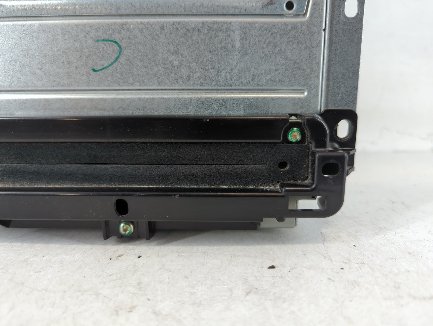 2012-2013 Chrysler 300 Radio AM FM Cd Player Receiver Replacement P/N:P05091103AB Fits Fits 2012 2013 OEM Used Auto Parts - 