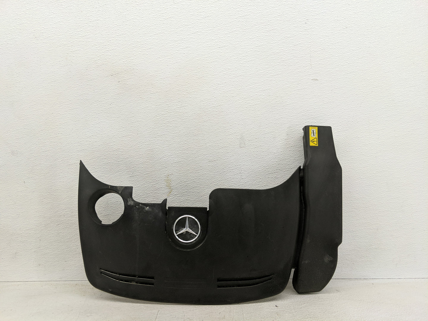 2012 Chrysler E Class Engine Cover - Oemusedautoparts1.com