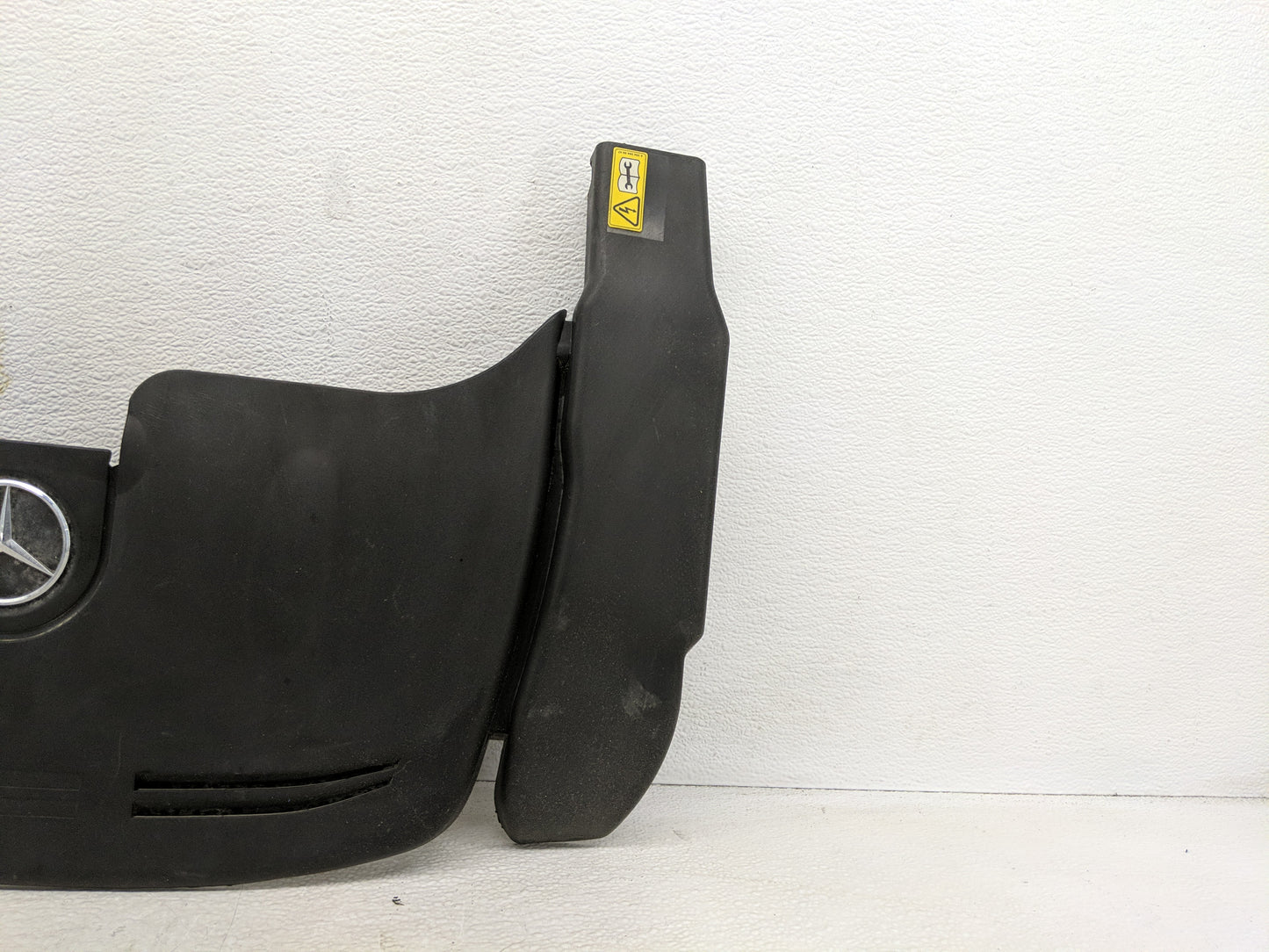 2012 Chrysler E Class Engine Cover - Oemusedautoparts1.com