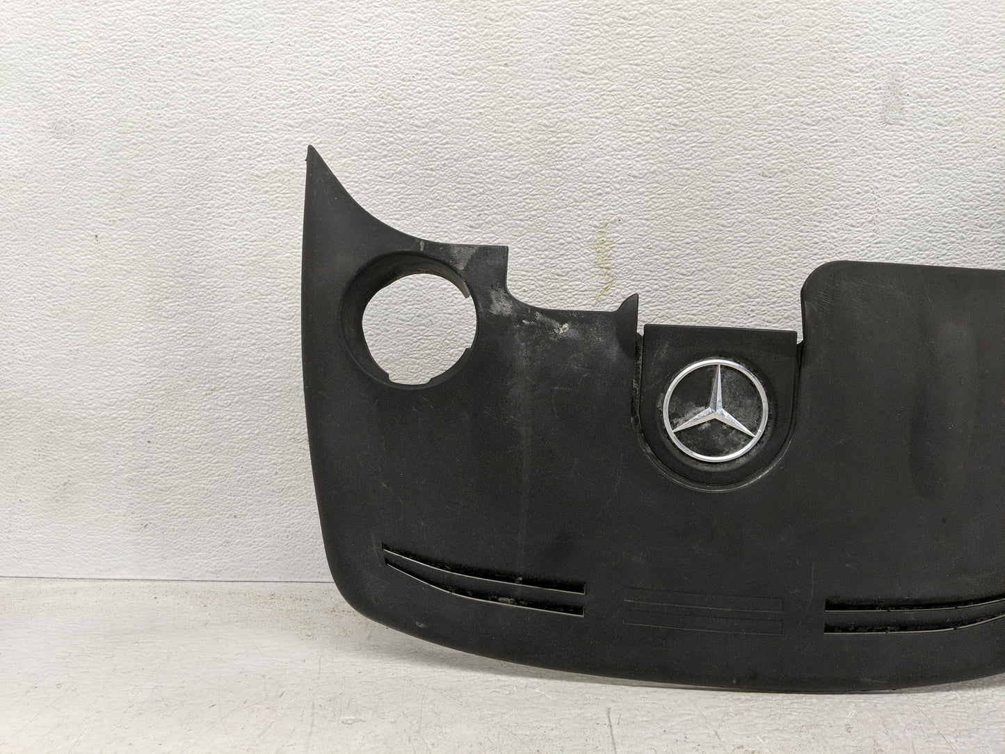 2012 Chrysler E Class Engine Cover - Oemusedautoparts1.com