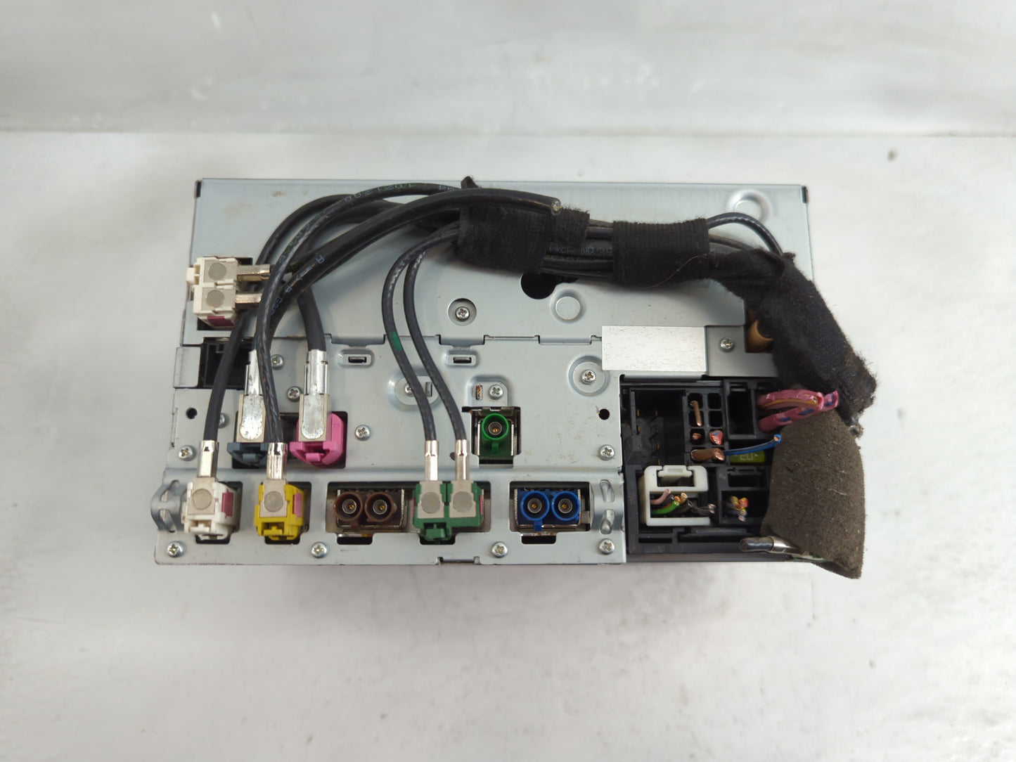 2012 Chrysler E Class Radio AM FM Cd Player Receiver Replacement P/N:A 212 900 60 14 Fits OEM Used Auto Parts - Oemusedautop