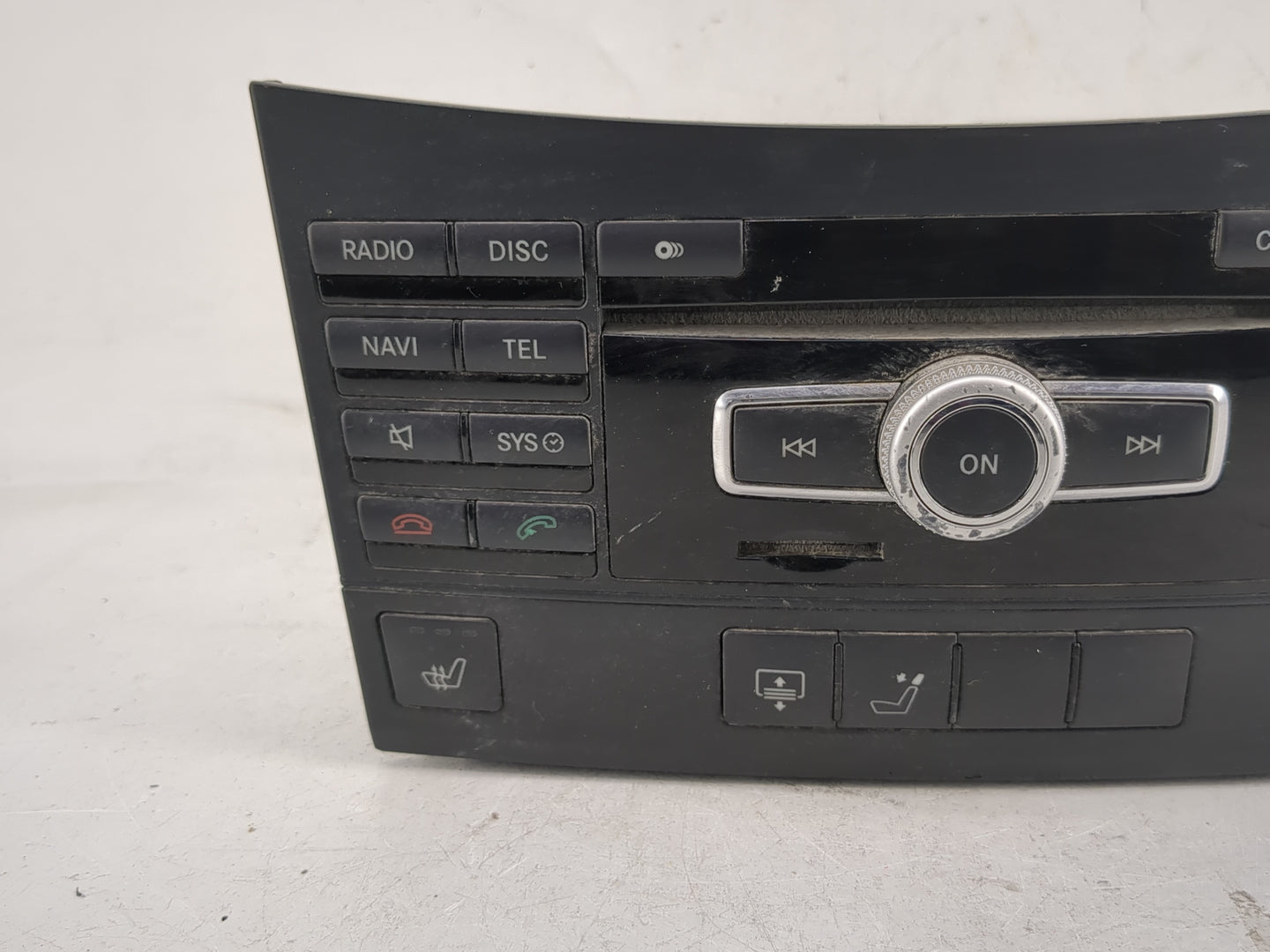 2012 Chrysler E Class Radio AM FM Cd Player Receiver Replacement P/N:A 212 900 75 13 Fits OEM Used Auto Parts - Oemusedautop