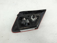 2012 Chrysler E Class Tail Light Assembly Passenger Right OEM P/N:A046317 Fits OEM Used Auto Parts - Oemusedautoparts1.com