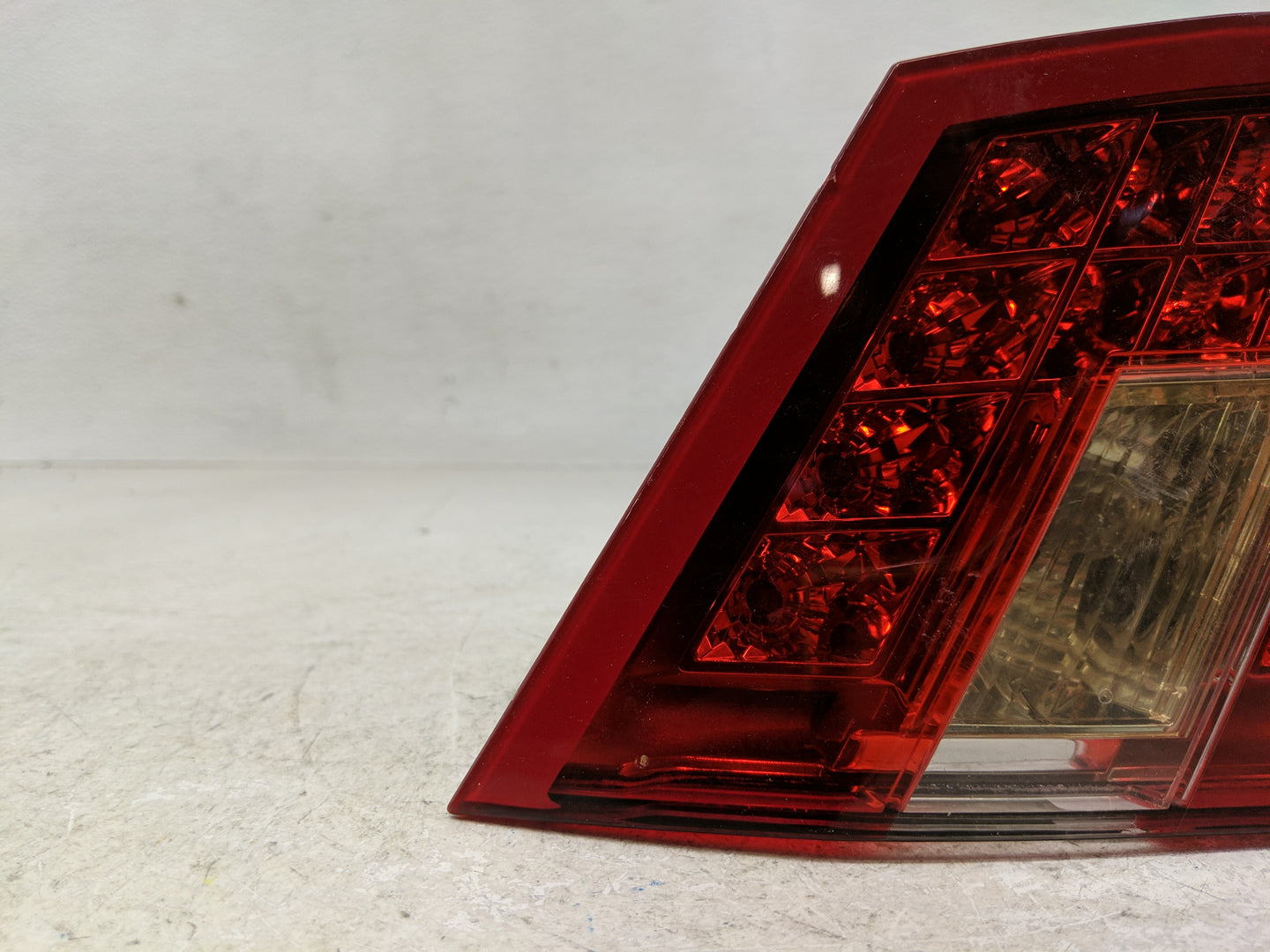 2012 Chrysler E Class Tail Light Assembly Driver Left OEM P/N:A2129060158 Fits OEM Used Auto Parts - Oemusedautoparts1.com