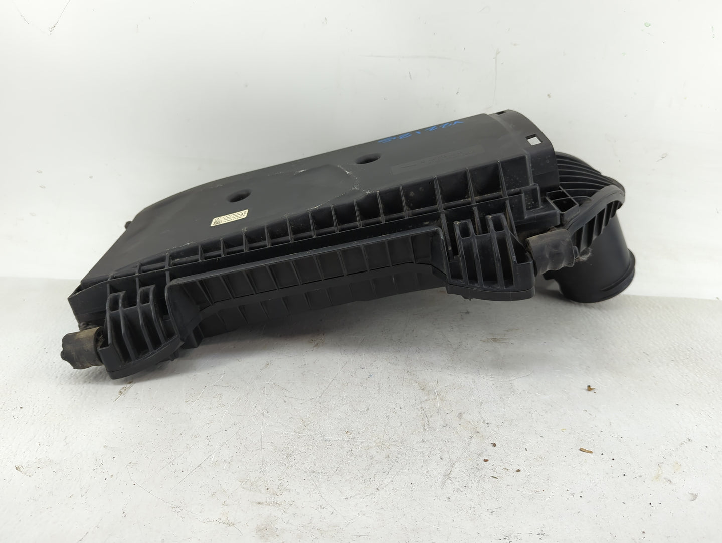 Chrysler E Class Air Cleaner Intake-duct Hose Tube - Oemusedautoparts1.com