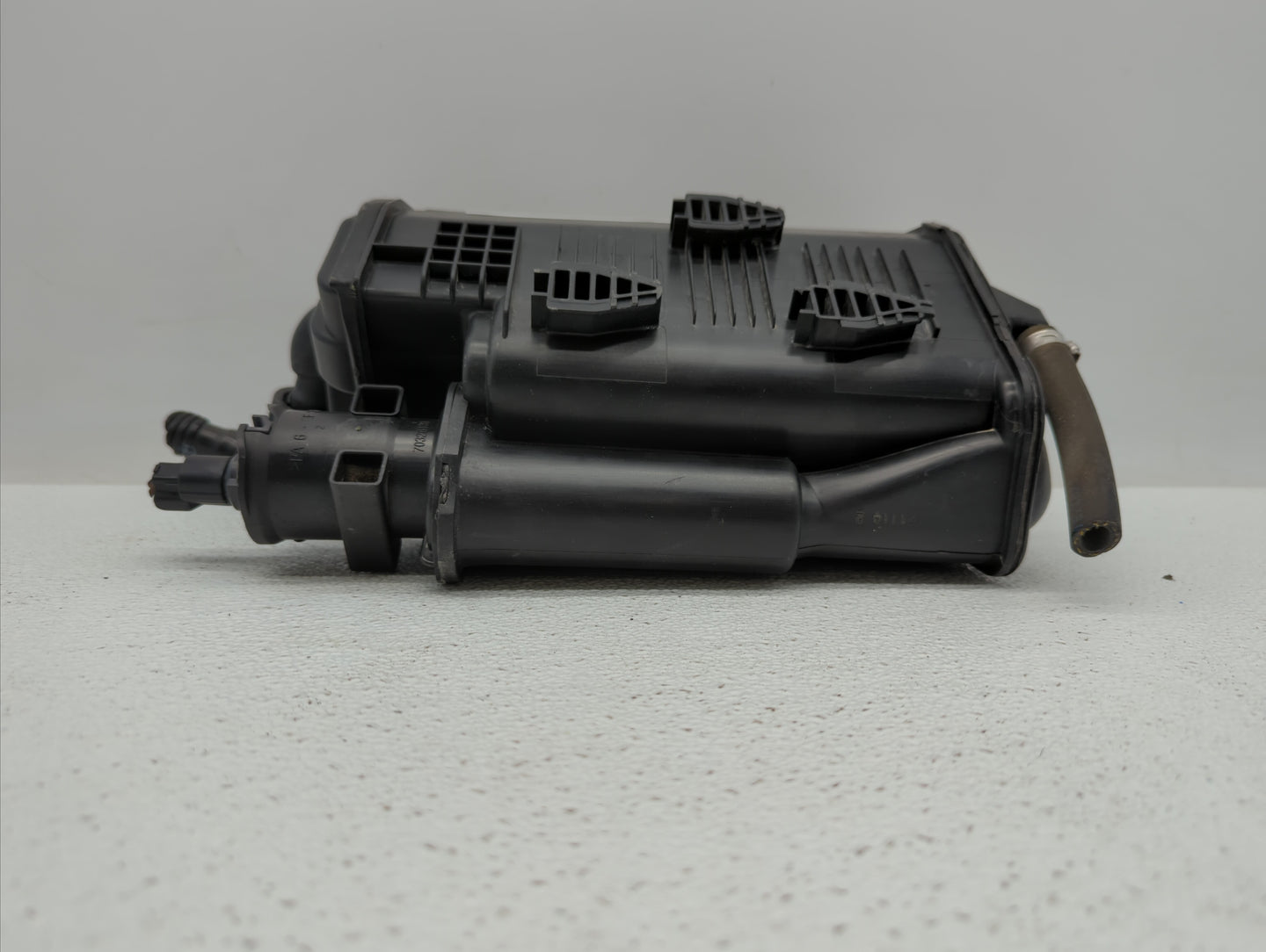 2012 Chrysler E Class Fuel Vapor Charcoal Canister - Oemusedautoparts1.com