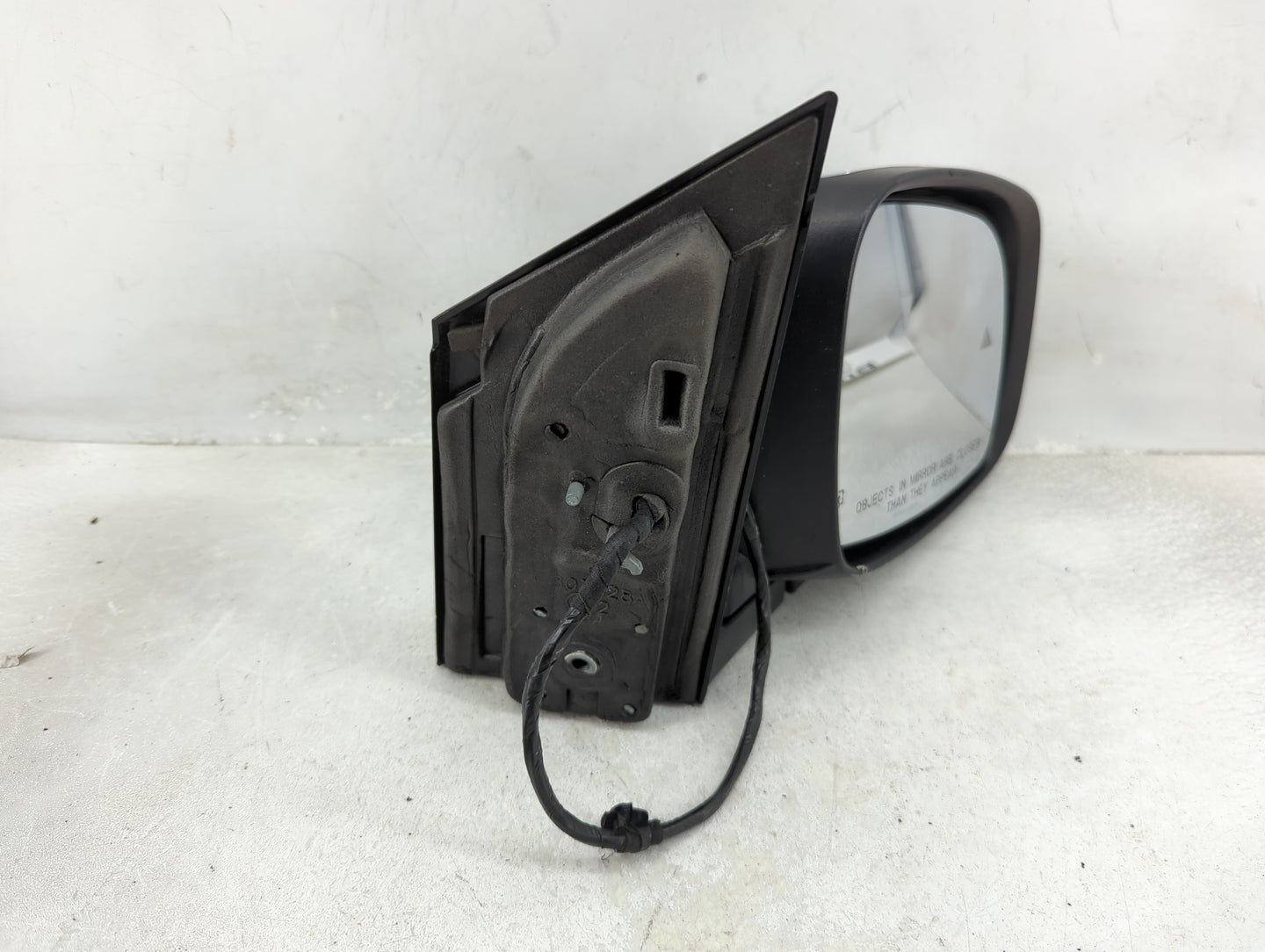 2012 Chrysler Town and Country Passenger Side View Mirror - Right Door Mirror OEM Used - Oemusedautoparts1.com