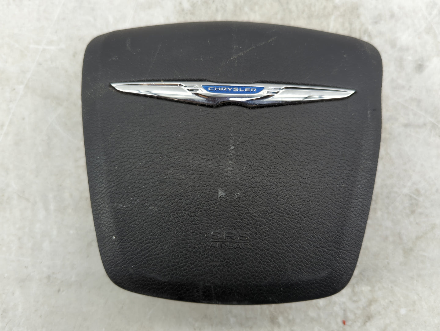 2012 Chrysler Town and Country Air Bag Driver Left Steering Wheel Mounted P/N:PT1-1031 4NM 21D 3X DRP Fits OEM Used Auto Par