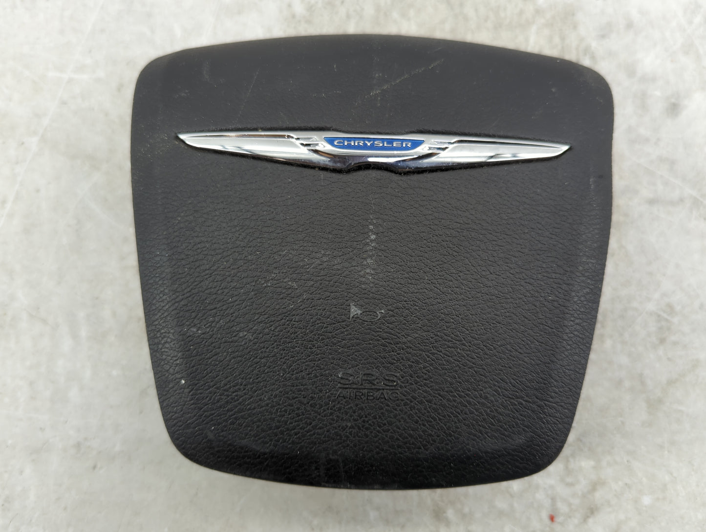 2012 Chrysler Town and Country Air Bag Driver Left Steering Wheel Mounted P/N:PT1-1031 4NM 21D 3X DRP Fits OEM Used Auto Par