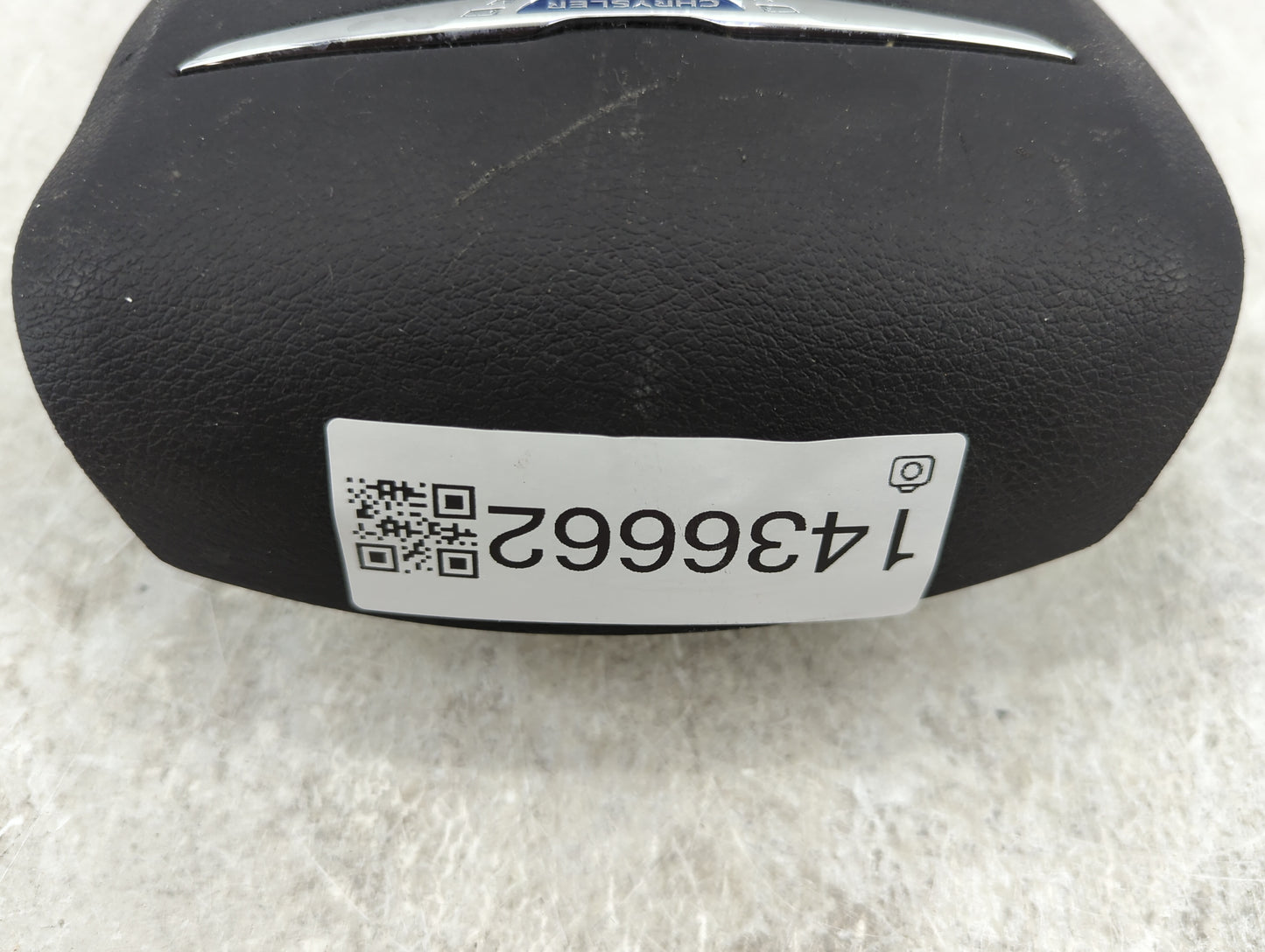 2012 Chrysler Town and Country Air Bag Driver Left Steering Wheel Mounted P/N:PT1-1031 4NM 21D 3X DRP Fits OEM Used Auto Par