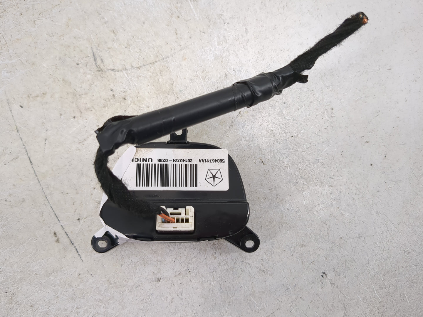 2012 Chrysler Town and Country Digitial Dash Clock P/N:56046741AA Fits OEM Used Auto Parts - Oemusedautoparts1.com