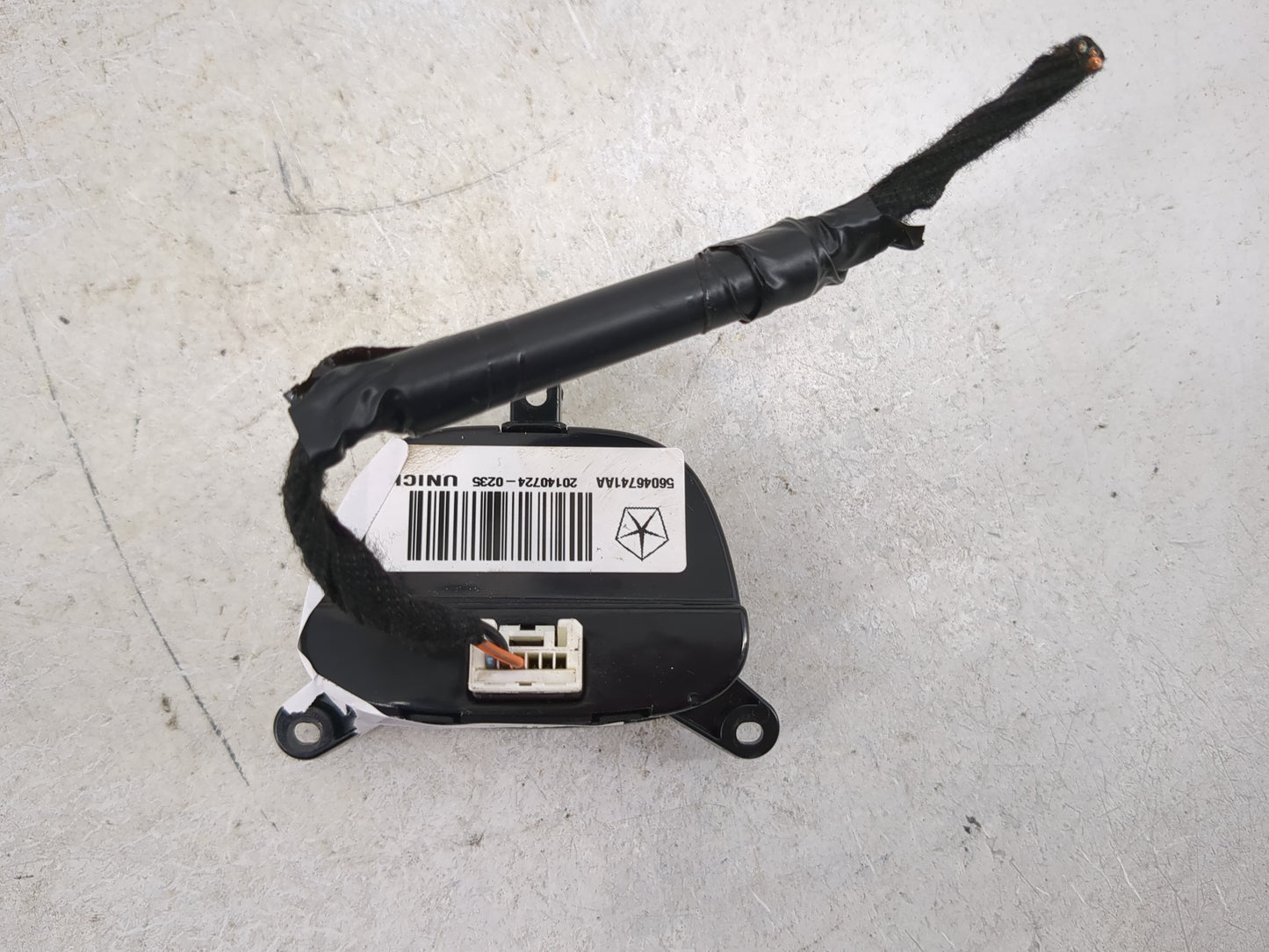 2012 Chrysler Town and Country Digitial Dash Clock P/N:56046741AA Fits OEM Used Auto Parts - Oemusedautoparts1.com