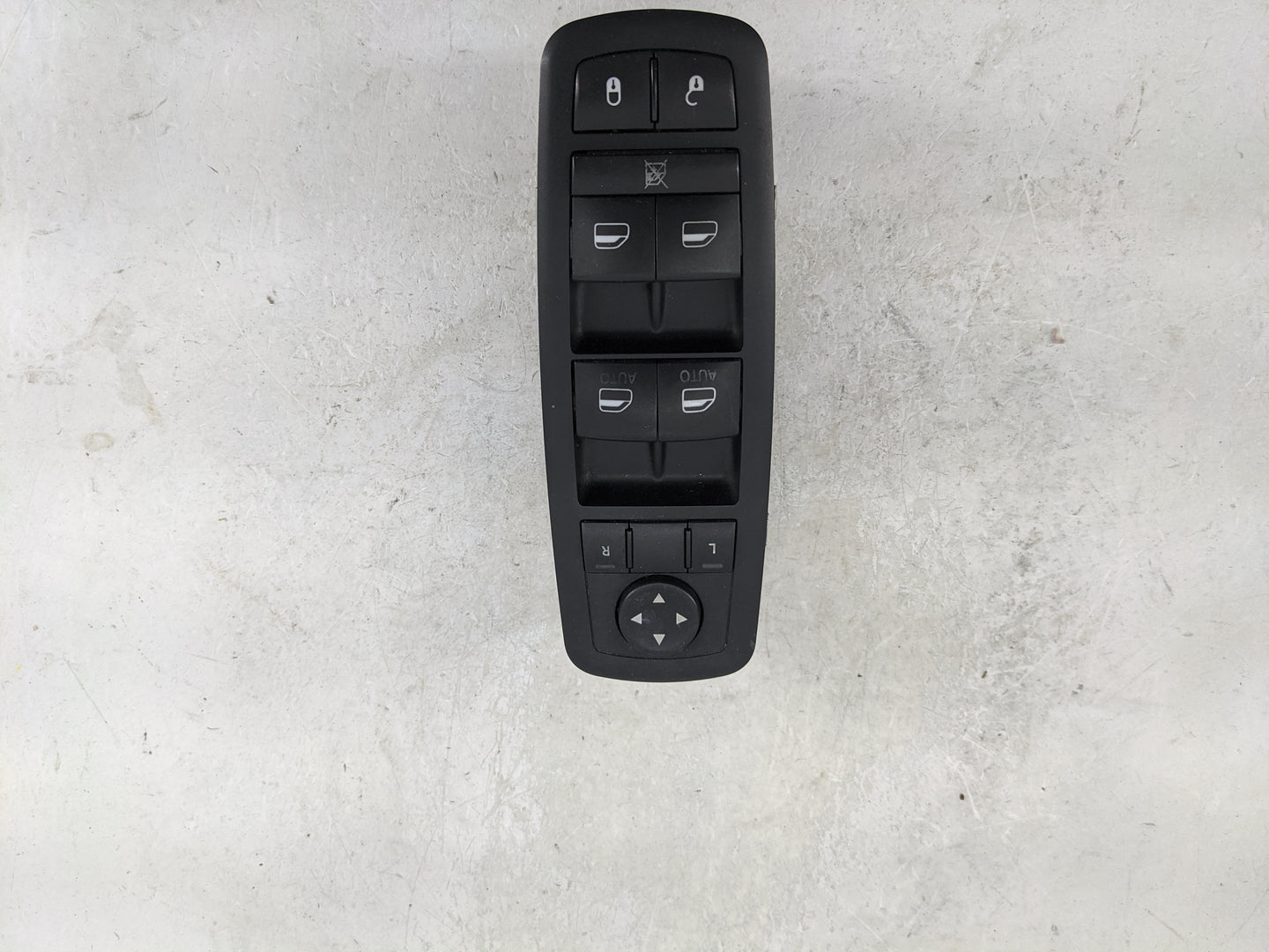 2012 Chrysler Town and Country Master Power Window Switch Replacement Driver Side Left P/N:10092323 Fits OEM Used Auto Parts