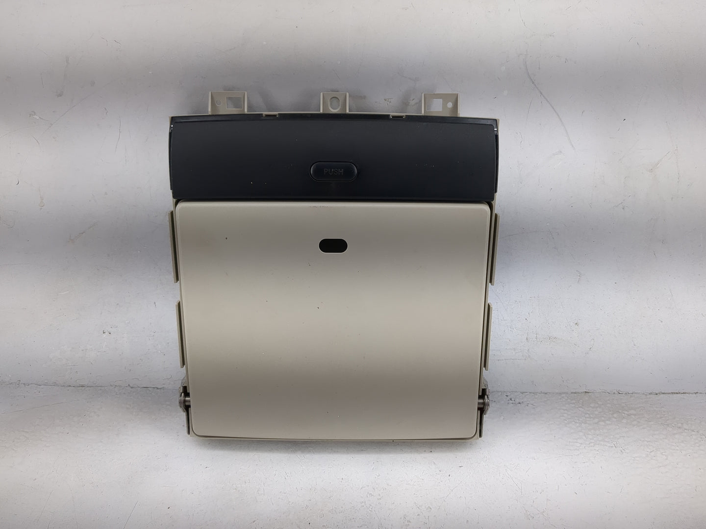 Chrysler Town And Country Information Display Screen Tan - Oemusedautoparts1.com
