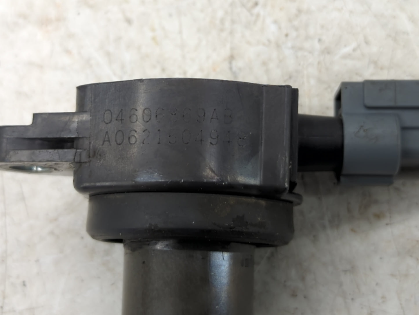 2011-2016 Chrysler Town & Country Ignition Coil Igniter Pack - Oemusedautoparts1.com