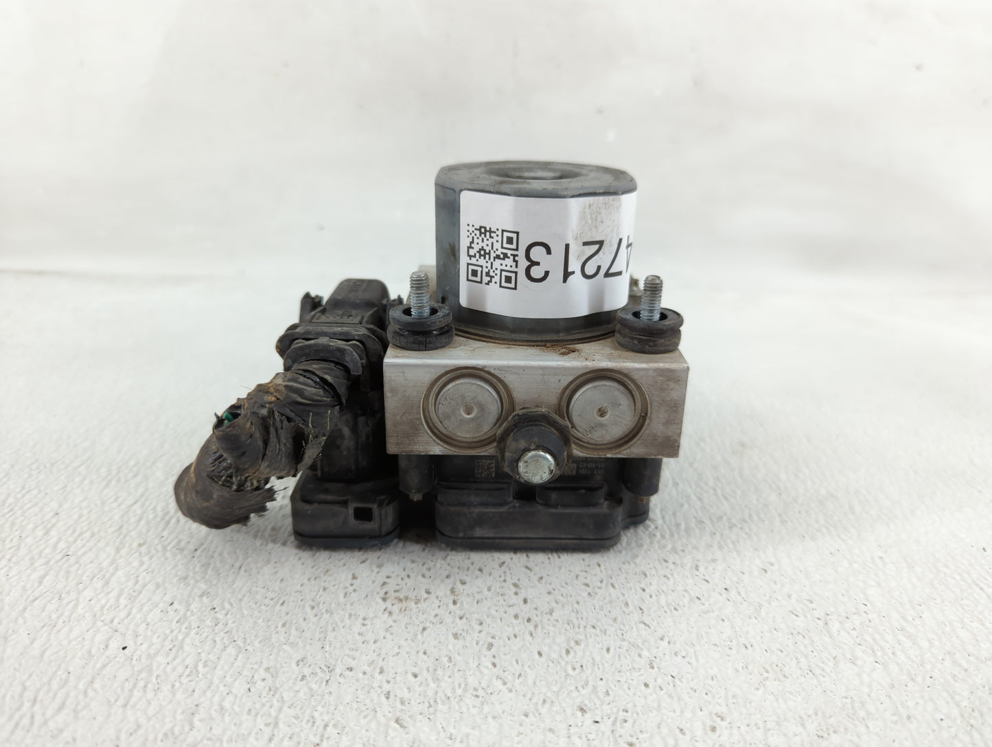 2012 Chrysler Town & Country ABS Pump Control Module Replacement P/N:P05154911AE Fits OEM Used Auto Parts - Oemusedautoparts