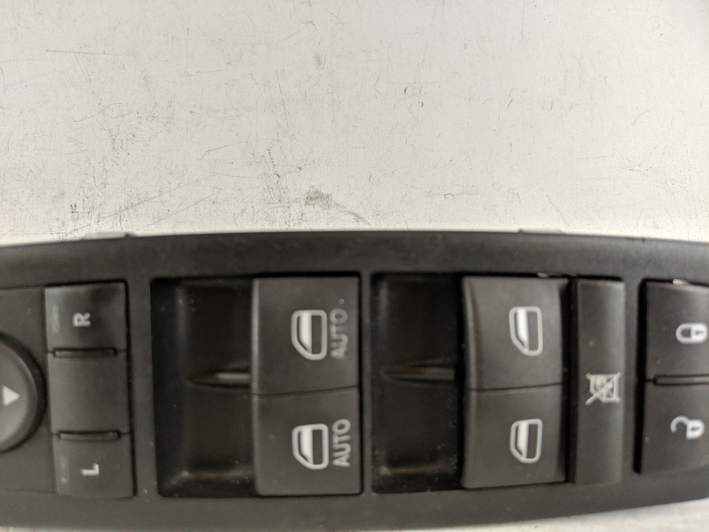 2012-2016 Chrysler Town & Country Master Power Window Switch Replacement Driver Side Left Fits OEM Used Auto Parts - Oemused