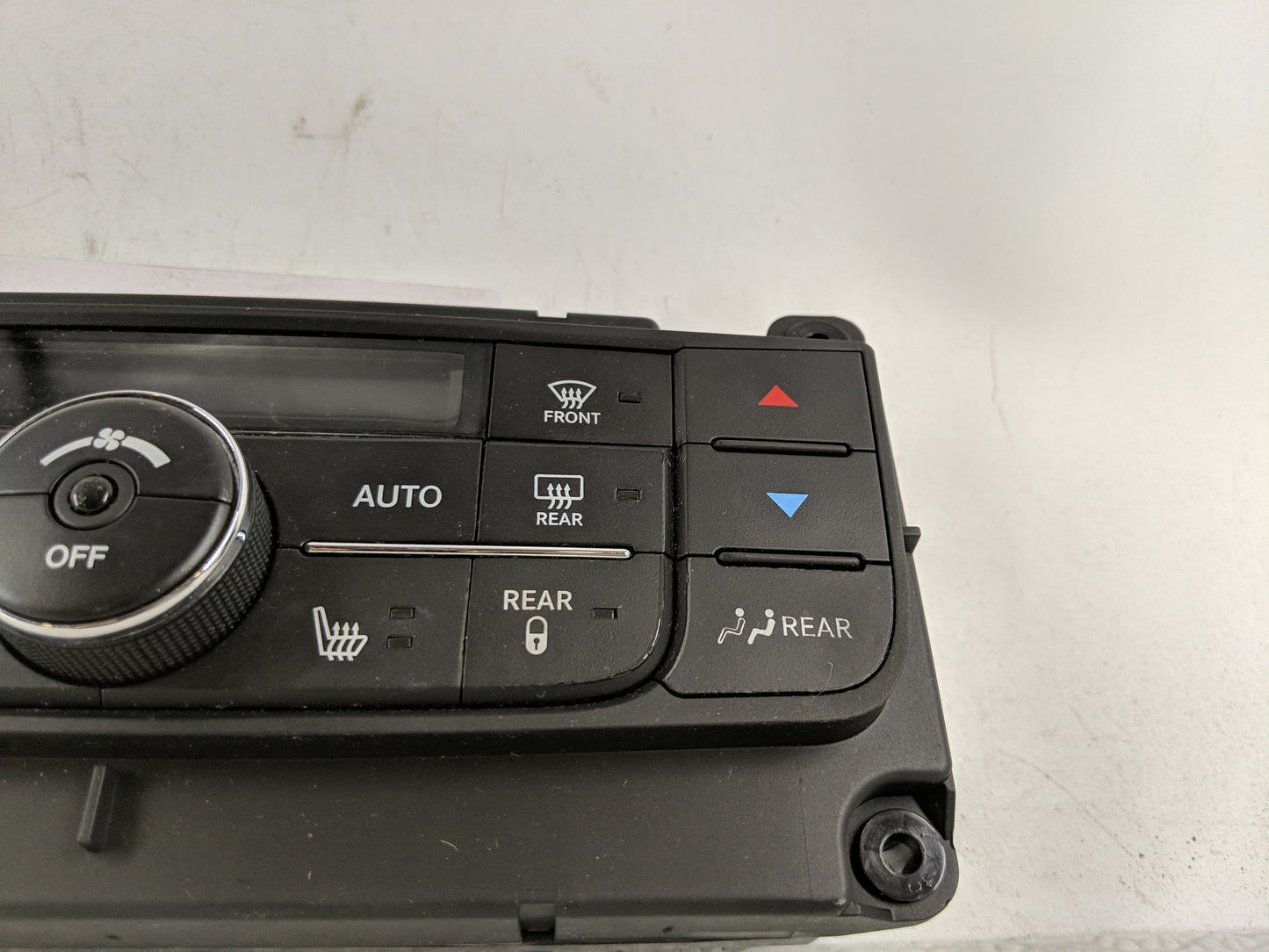 2011-2016 Chrysler Town & Country Climate Control Module Temperature AC/Heater Replacement P/N:P55111367AF Fits OEM Used Aut