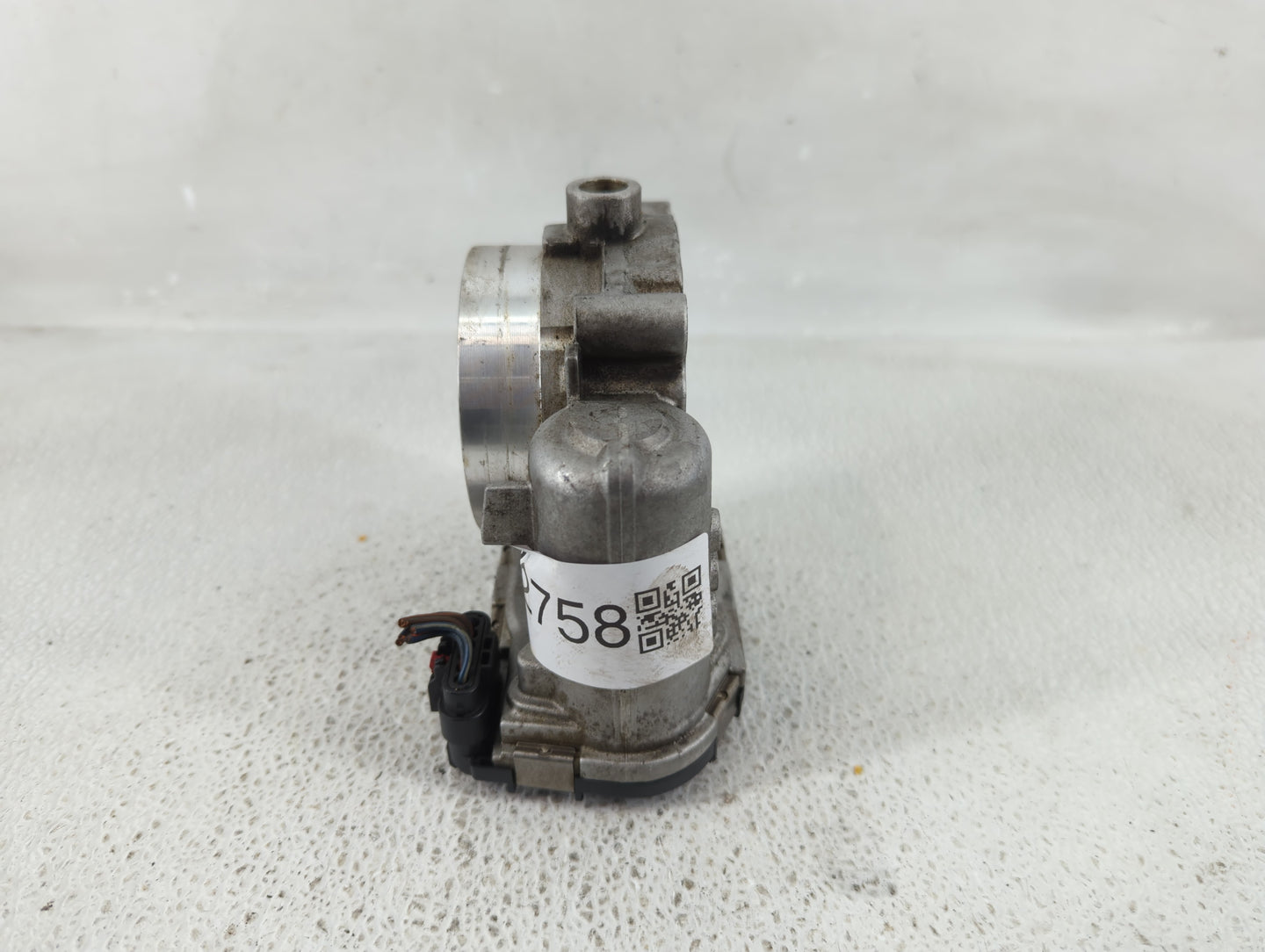 2011-2016 Chrysler Town & Country Throttle Body P/N:05184349AC Fits OEM Used Auto Parts - Oemusedautoparts1.com
