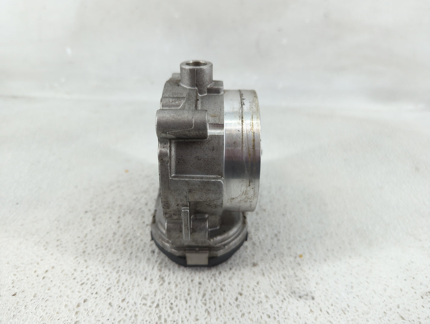 2011-2016 Chrysler Town & Country Throttle Body P/N:05184349AC Fits OEM Used Auto Parts - Oemusedautoparts1.com