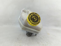 2012-2016 Chrysler Town & Country Brake Master Cylinder 1276587 - Oemusedautoparts1.com