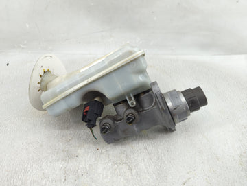 2012-2016 Chrysler Town & Country Brake Master Cylinder - Oemusedautoparts1.com