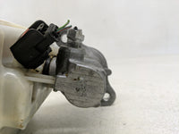 2012-2016 Chrysler Town & Country Brake Master Cylinder 1302586 - Oemusedautoparts1.com