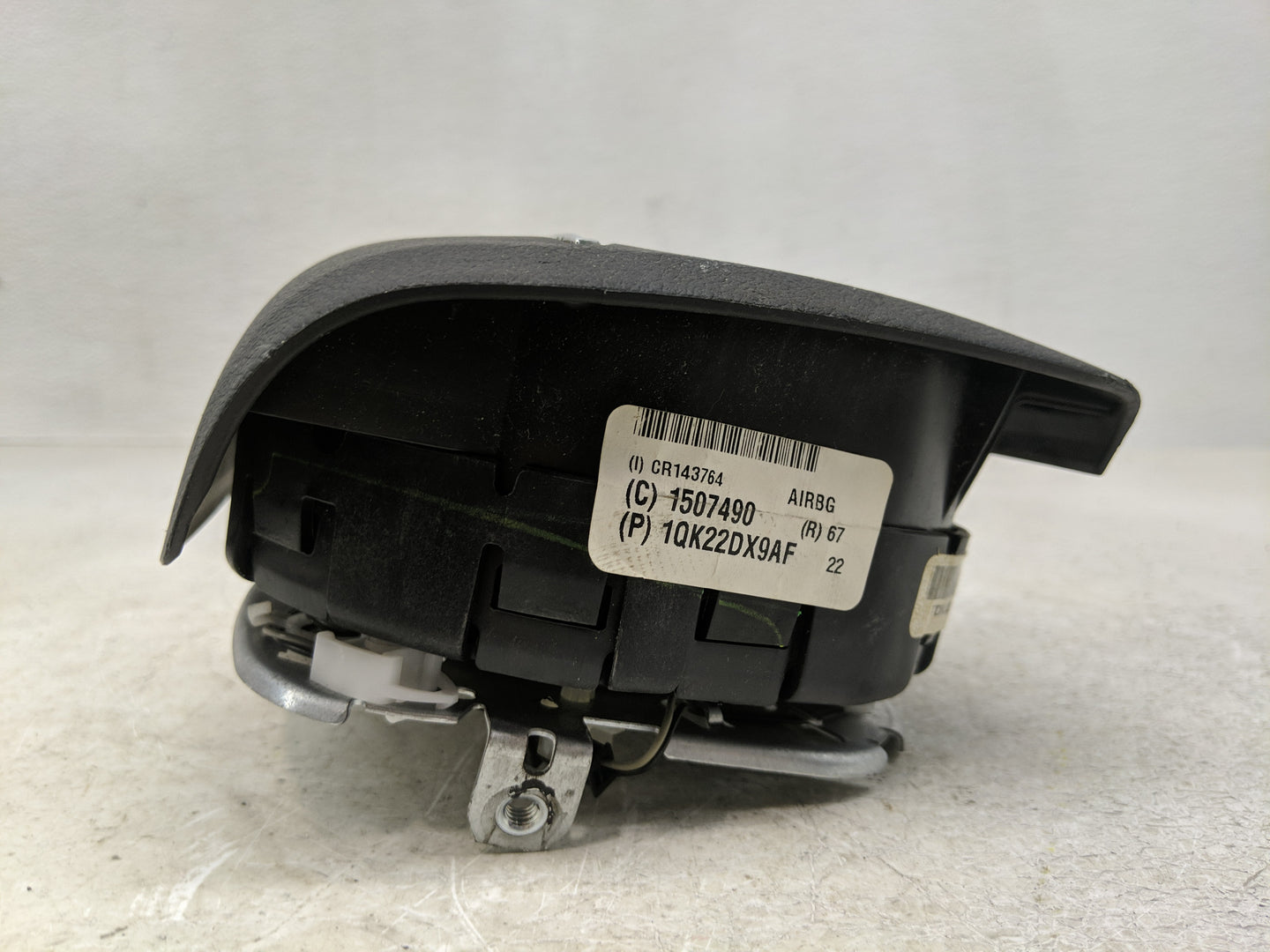 2011-2012 Chrysler Town & Country Air Bag Driver Left Steering Wheel Mounted P/N:1QK22DX9AF Fits Fits 2011 2012 OEM Used Aut