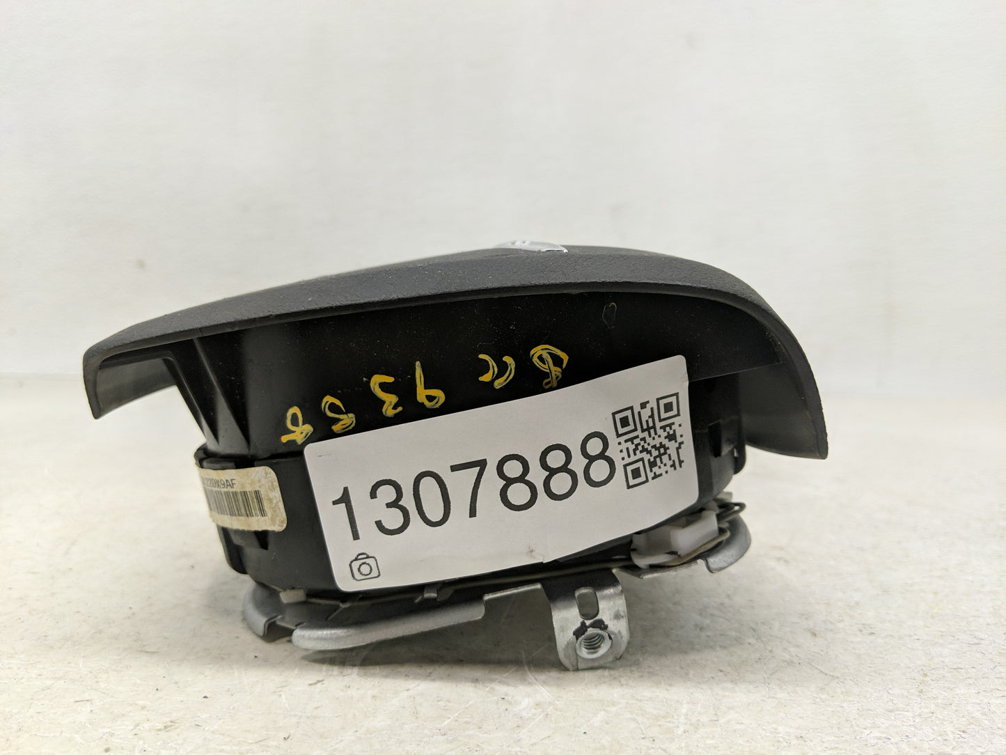 2011-2012 Chrysler Town & Country Air Bag Driver Left Steering Wheel Mounted P/N:1QK22DX9AF Fits Fits 2011 2012 OEM Used Aut