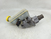 2012-2016 Chrysler Town & Country Brake Master Cylinder 1311329 - Oemusedautoparts1.com