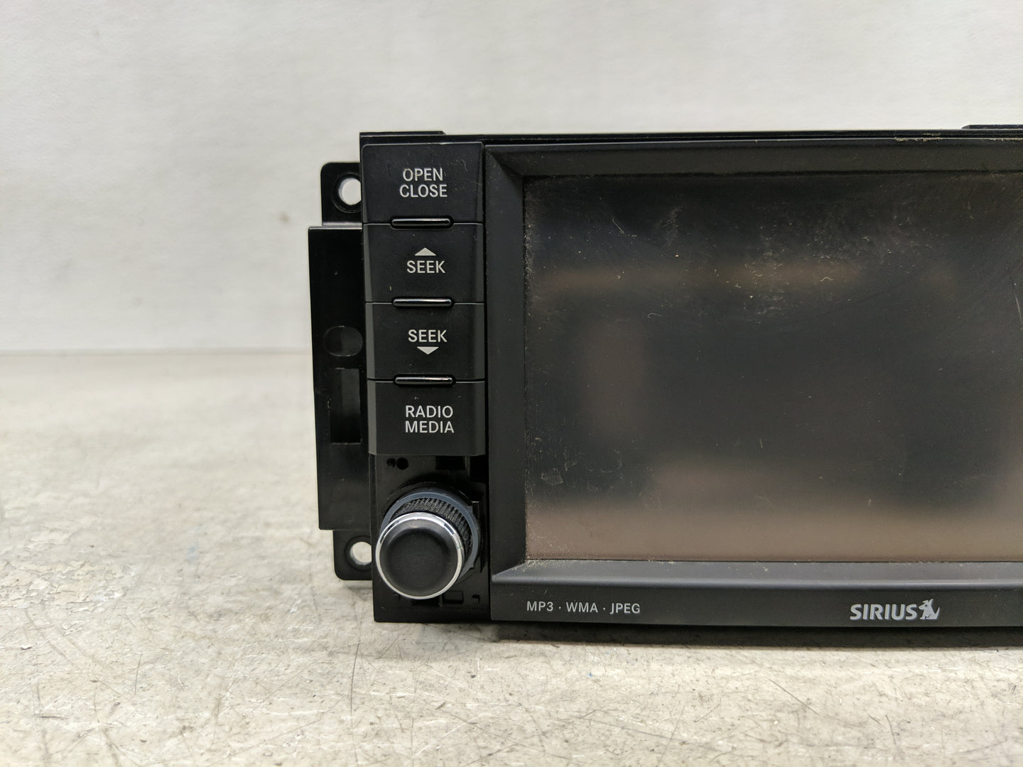 2012 Chrysler Town & Country Radio AM FM Cd Player Receiver Replacement P/N:05091209AD Fits OEM Used Auto Parts - Oemusedaut