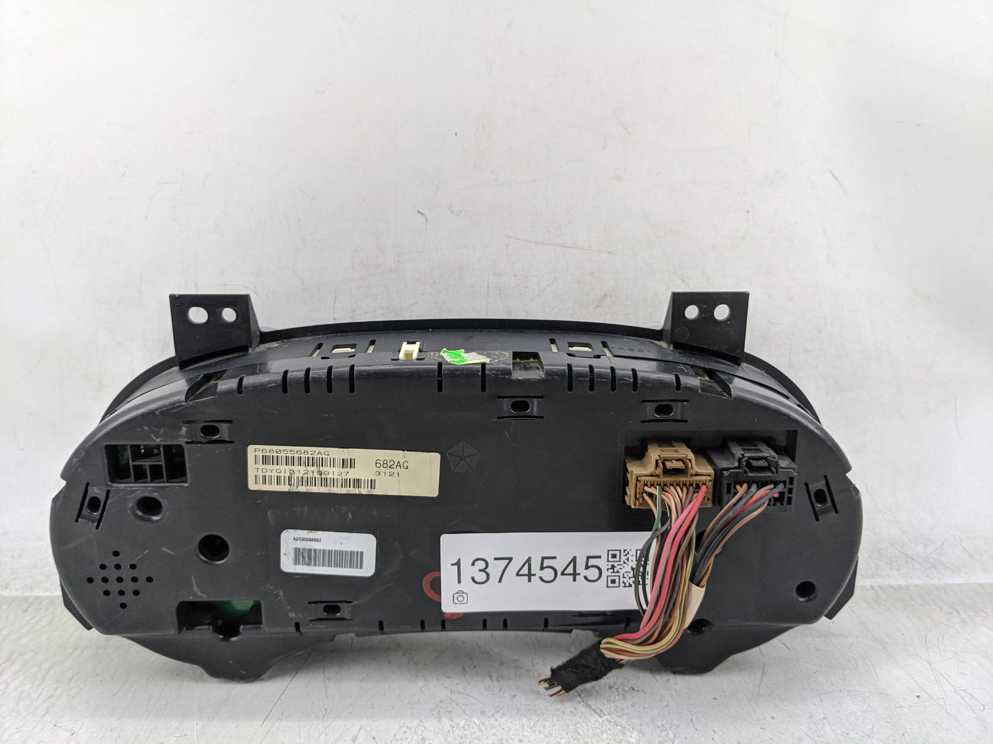 2011 Chrysler Town & Country Instrument Cluster Speedometer Gauges P/N:68055682AG Fits OEM Used Auto Parts - Oemusedautopart