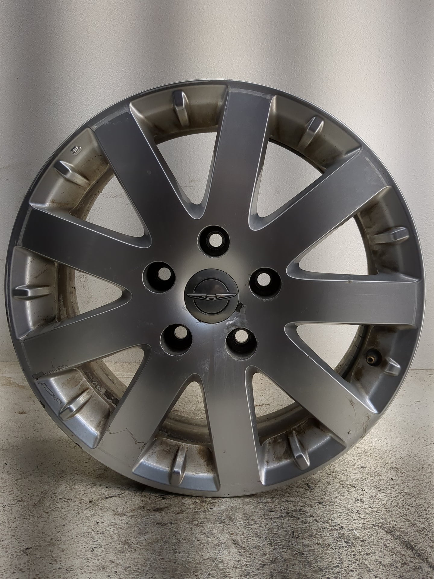 2011-2016 Chrysler Town & Country Oem Wheel Rim 1374806 - Oemusedautoparts1.com
