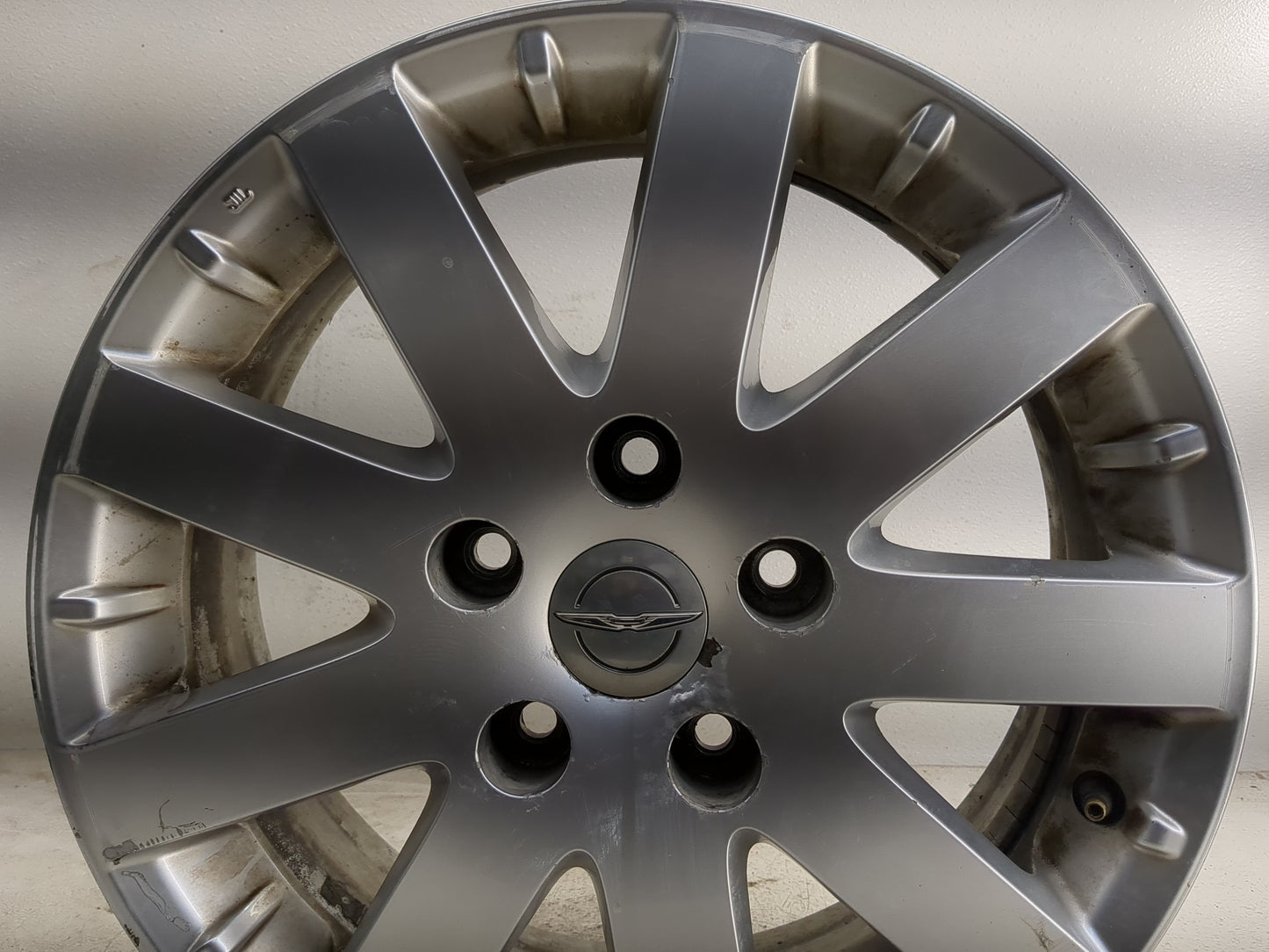 2011-2016 Chrysler Town & Country Oem Wheel Rim 1374806 - Oemusedautoparts1.com