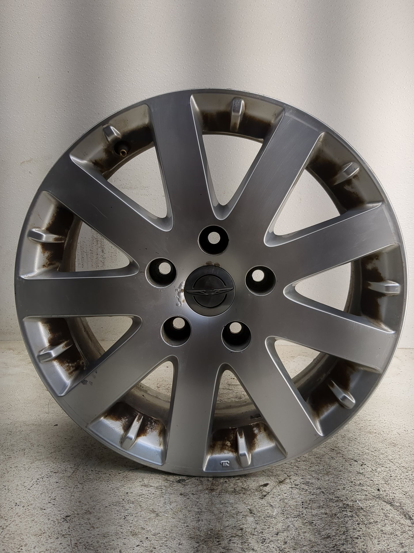 2011-2016 Chrysler Town & Country Oem Wheel Rim 1374807 - Oemusedautoparts1.com