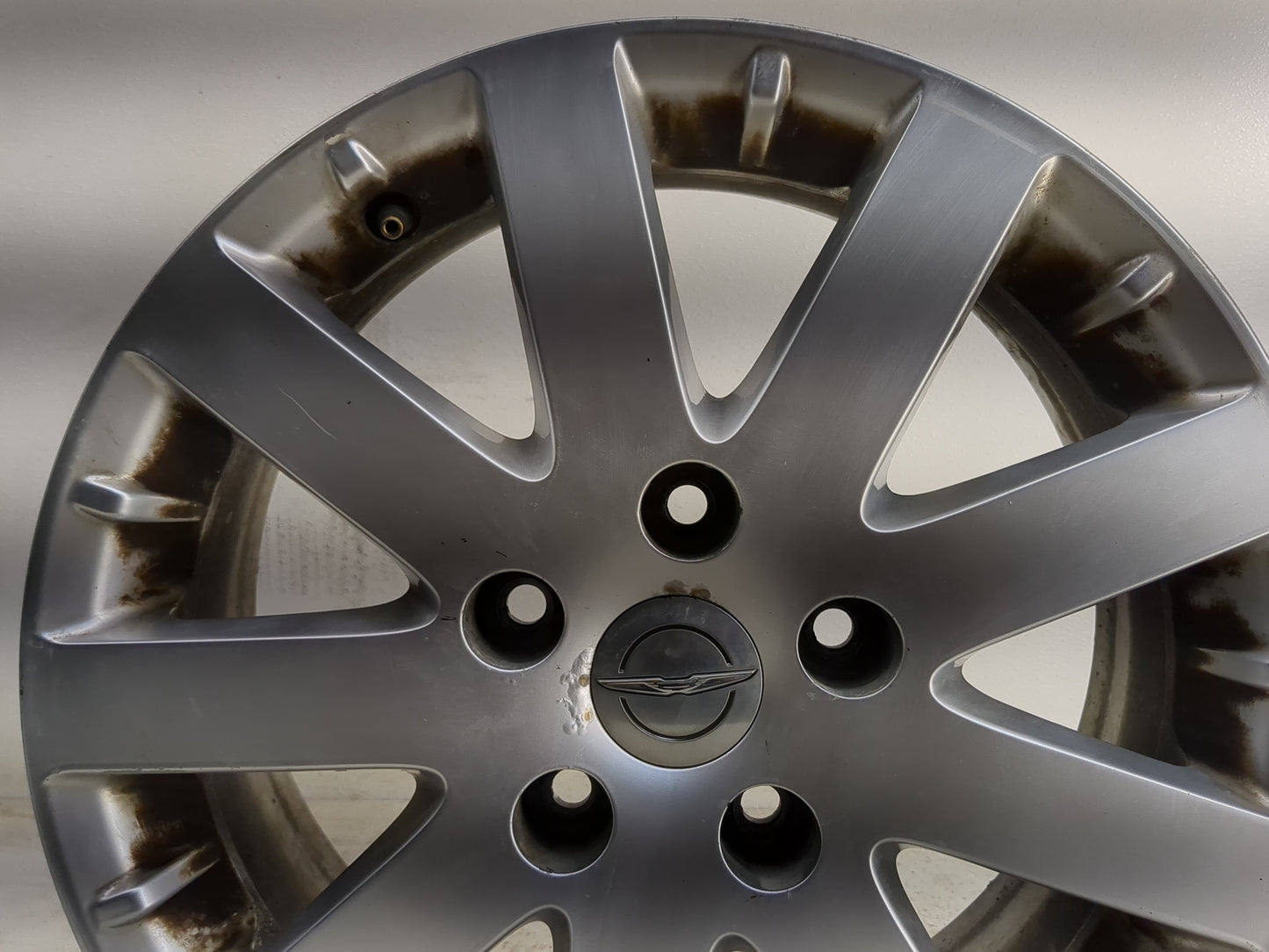 2011-2016 Chrysler Town & Country Oem Wheel Rim 1374807 - Oemusedautoparts1.com
