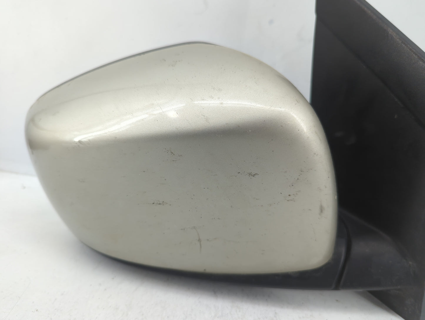 2011-2016 Chrysler Town & Country Passenger Side View Mirror - Right Door Mirror OEM Used - Oemusedautoparts1.com