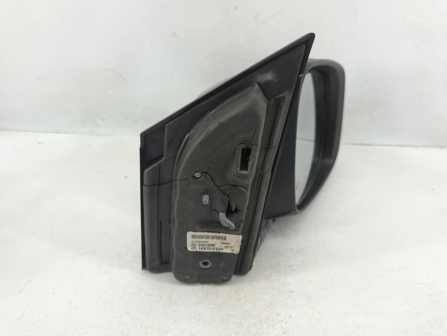 2011-2016 Chrysler Town & Country Passenger Side View Mirror - Right Door Mirror OEM Used - Oemusedautoparts1.com