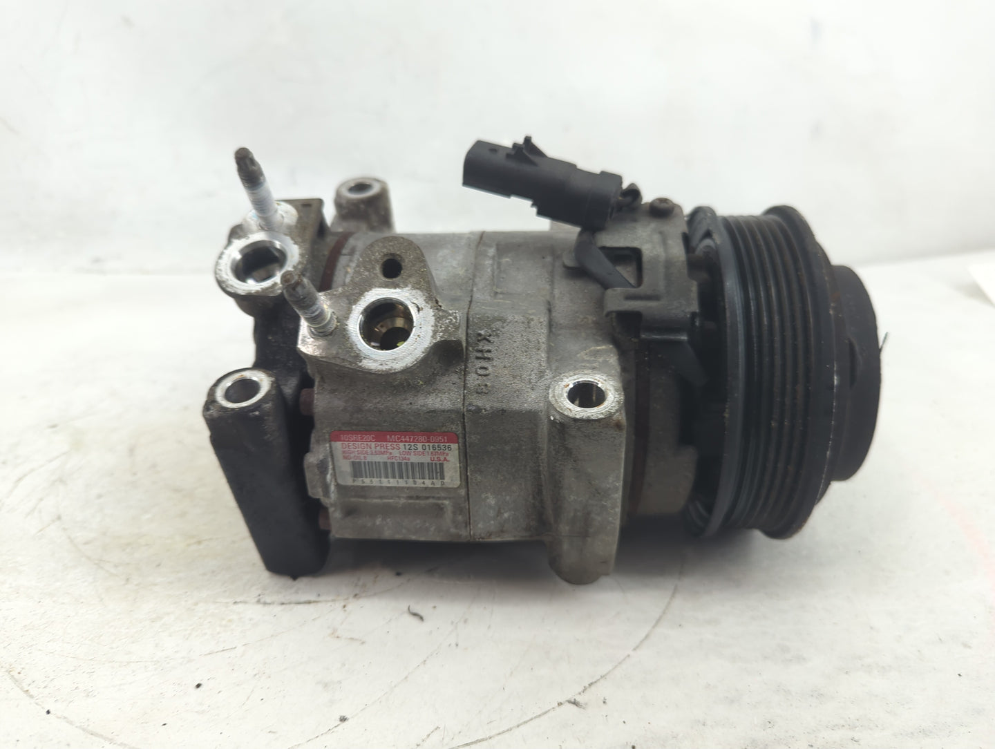 2011-2016 Chrysler Town & Country Air Conditioning A/c Ac Compressor Oem - Oemusedautoparts1.com