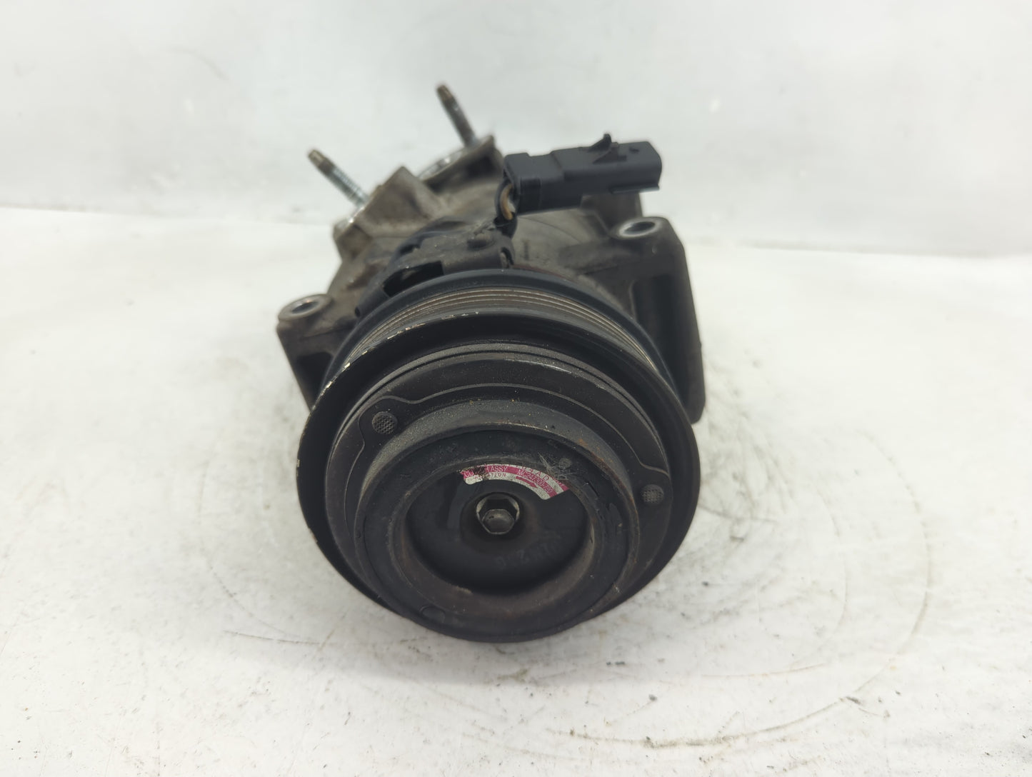 2011-2016 Chrysler Town & Country Air Conditioning A/c Ac Compressor Oem - Oemusedautoparts1.com