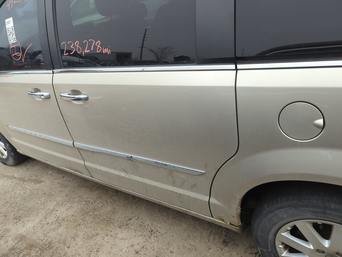 2011-2016 Chrysler Town & Country Driver Rear Door Oem 1385955 - Oemusedautoparts1.com