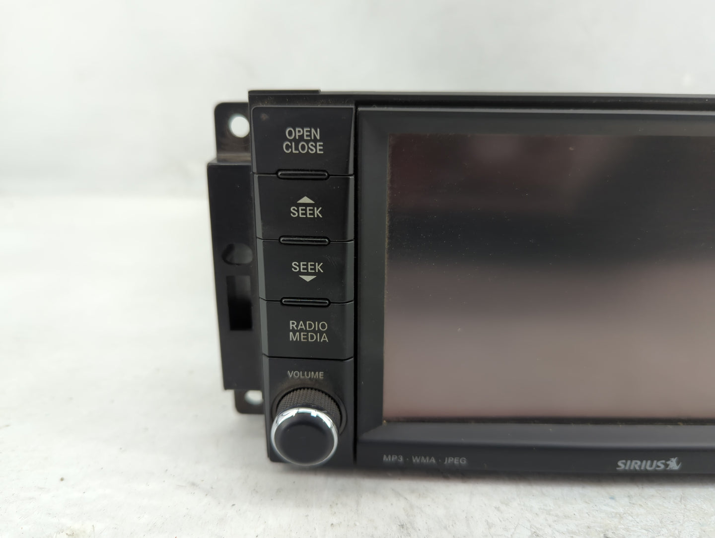2012 Chrysler Town & Country Radio AM FM Cd Player Receiver Replacement P/N:P05091209AE Fits OEM Used Auto Parts - Oemusedau