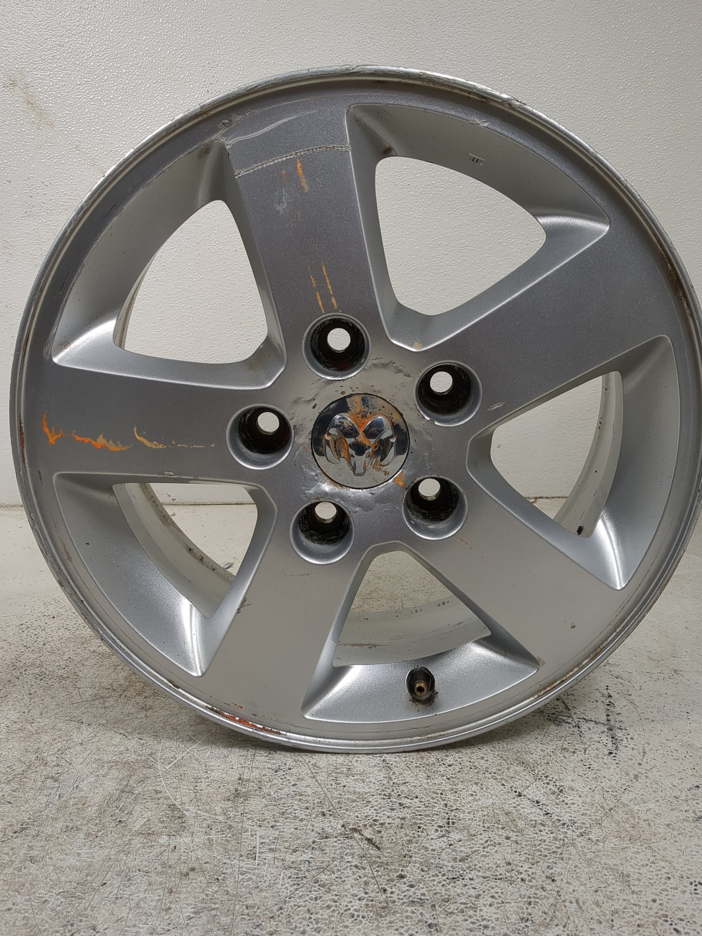 2012 Chrysler Town & Country Oem Wheel Rim - Oemusedautoparts1.com