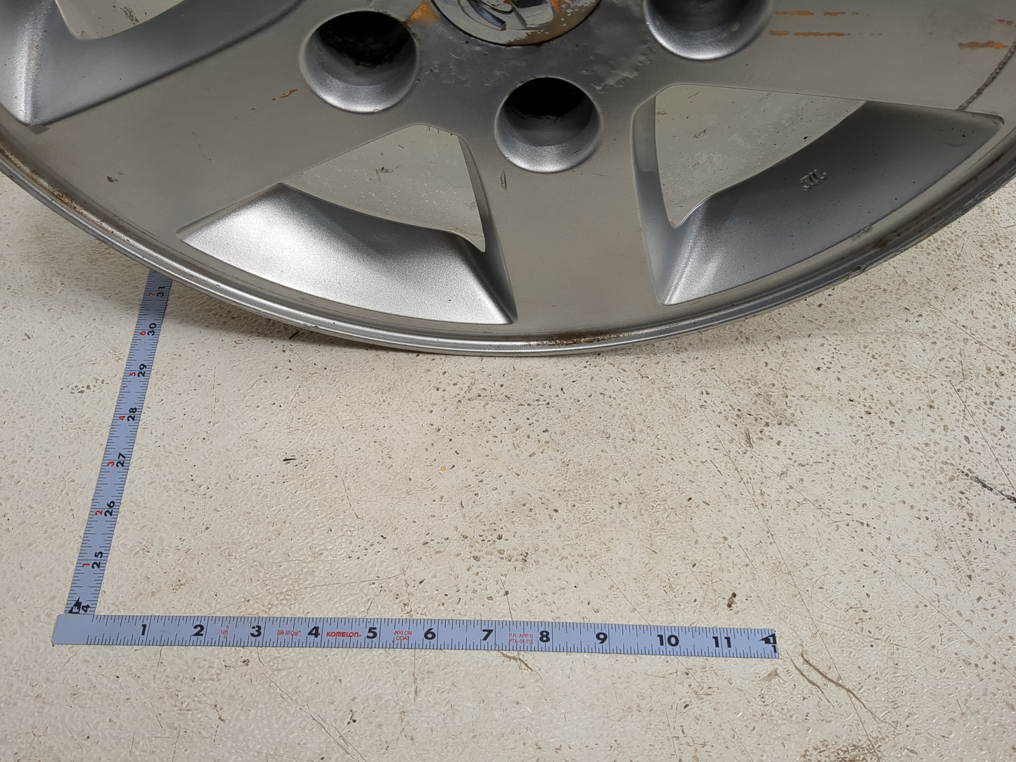 2012 Chrysler Town & Country Oem Wheel Rim 1409779 - Oemusedautoparts1.com
