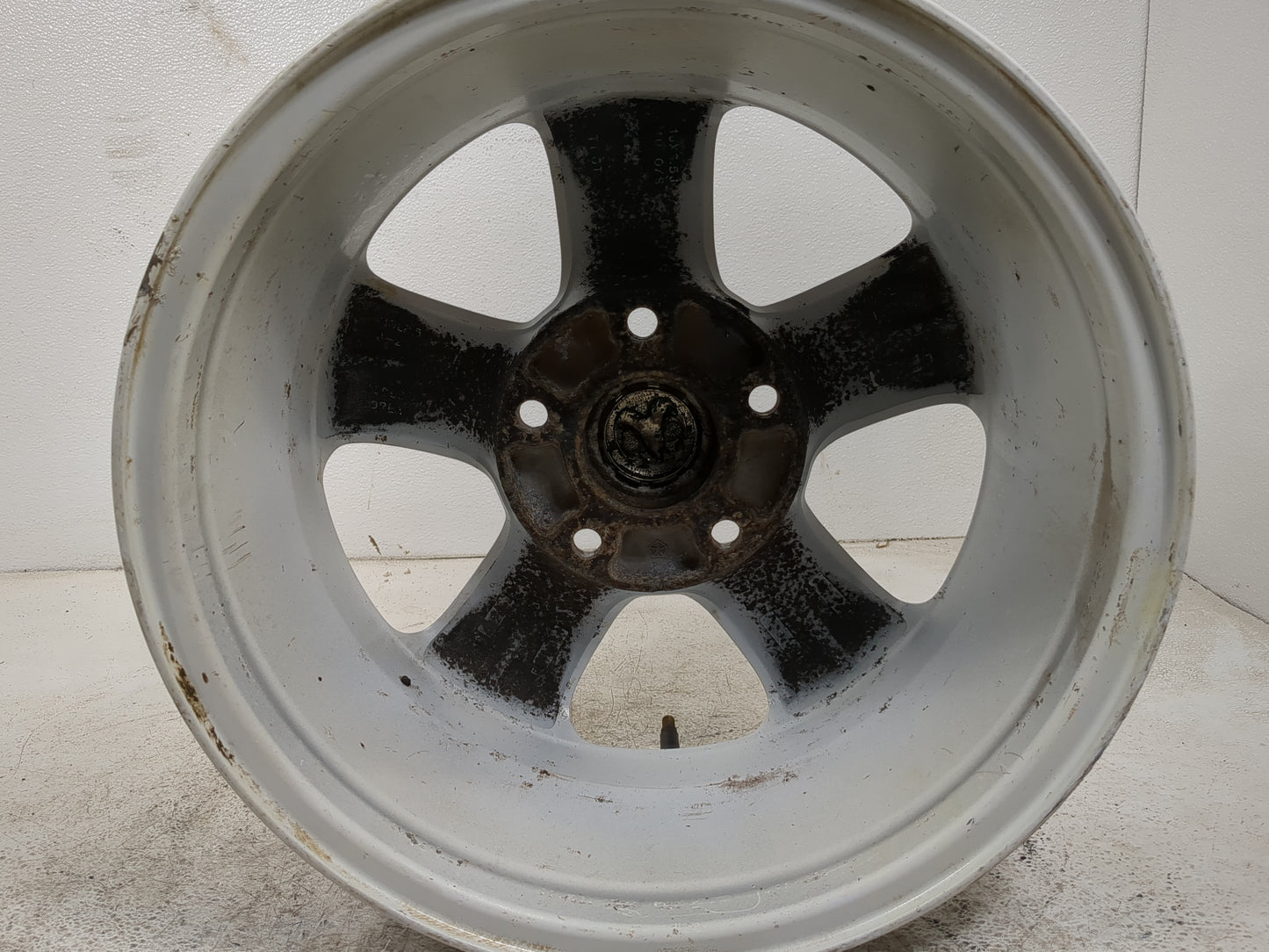 2012 Chrysler Town & Country Oem Wheel Rim 1409779 - Oemusedautoparts1.com