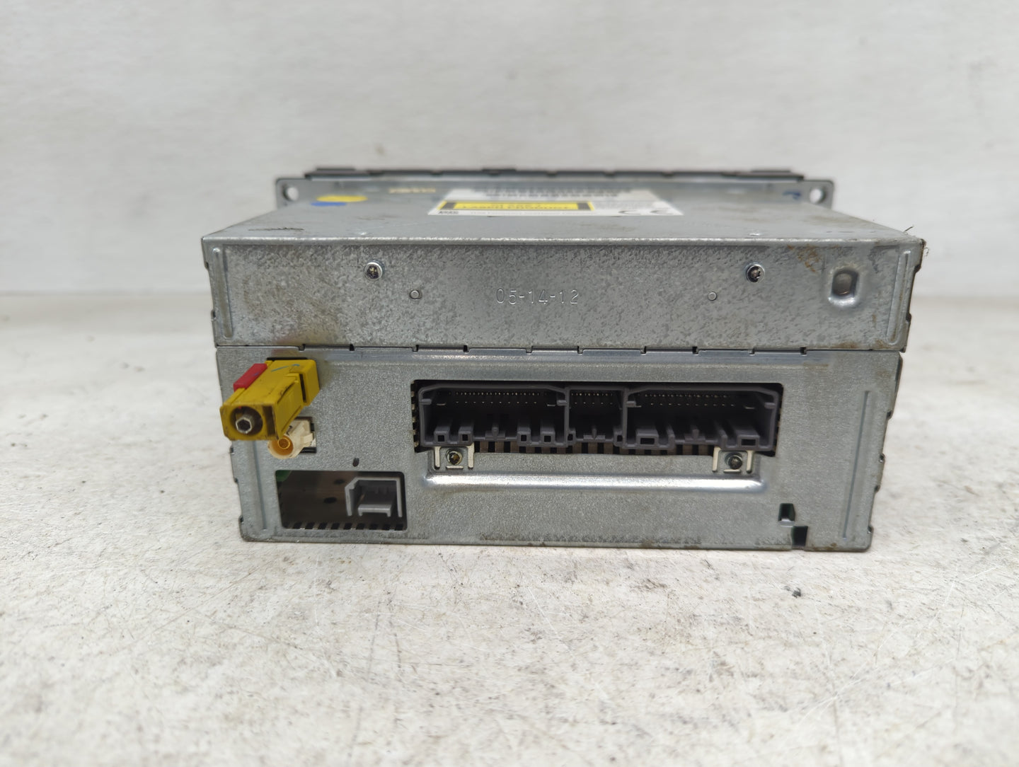 2012 Chrysler Town & Country Radio AM FM Cd Player Receiver Replacement P/N:P05091209AE Fits OEM Used Auto Parts - Oemusedau