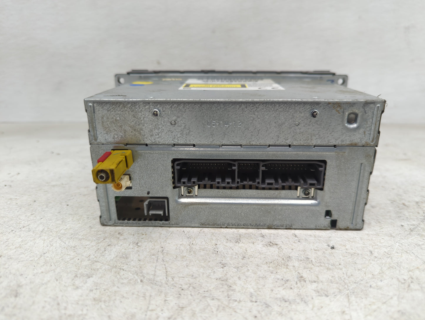2012 Chrysler Town & Country Radio AM FM Cd Player Receiver Replacement P/N:P05091209AE Fits OEM Used Auto Parts - Oemusedau