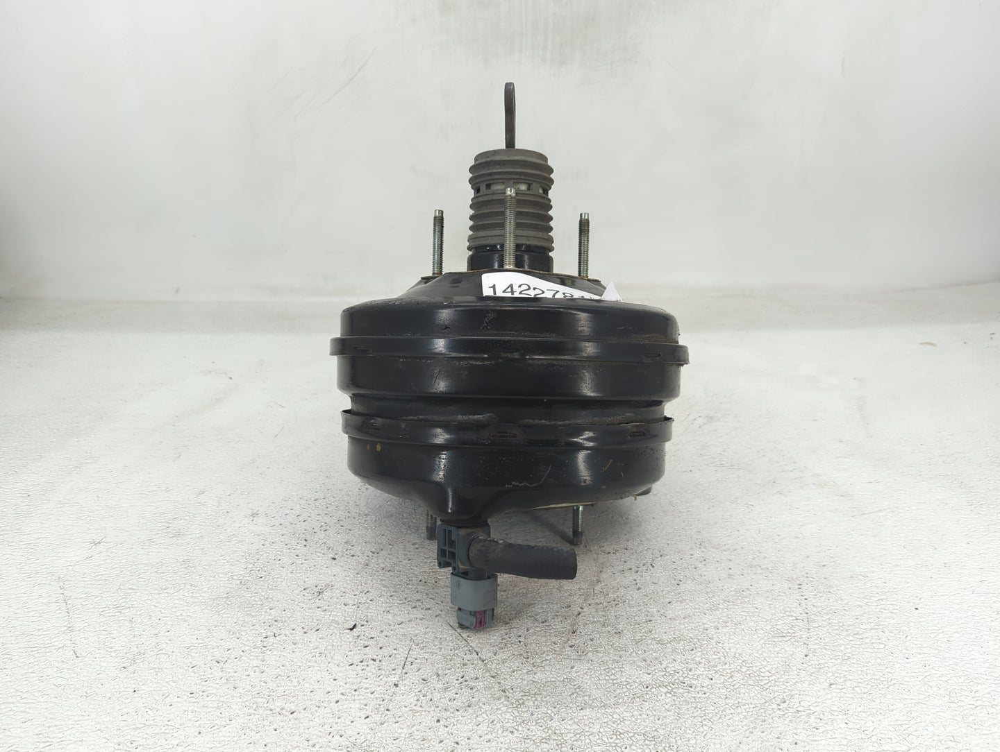 2012 Chrysler Town & Country Power Brake Booster Oem - Oemusedautoparts1.com